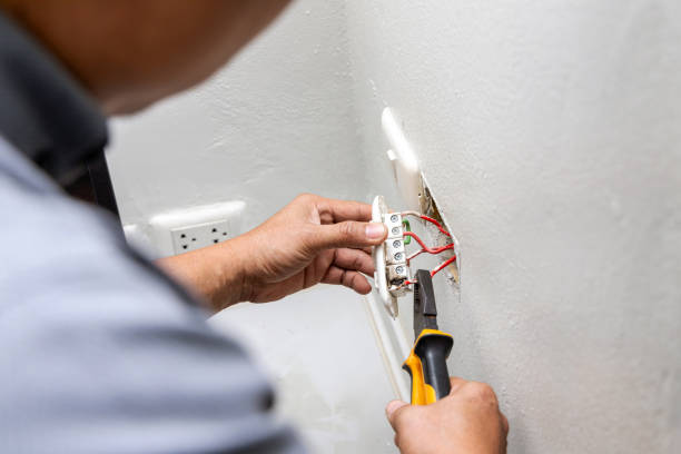 Best Circuit Breaker Repair  in Mount Shasta, CA